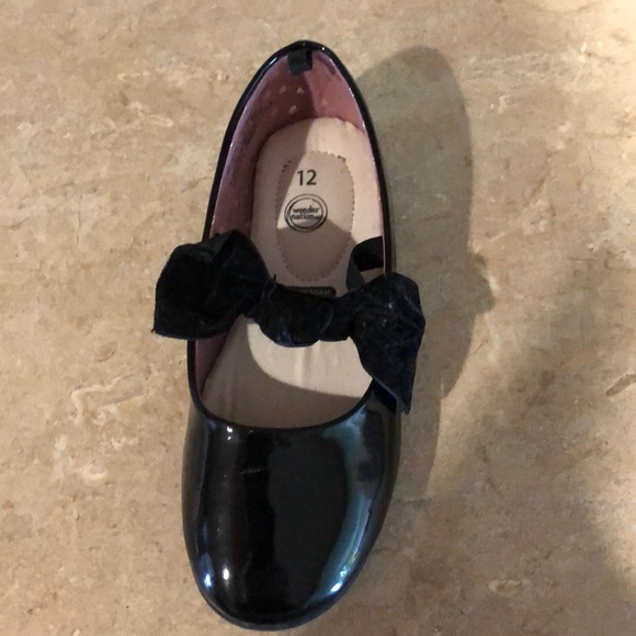 Dress Shoes - Picture 2 of 4